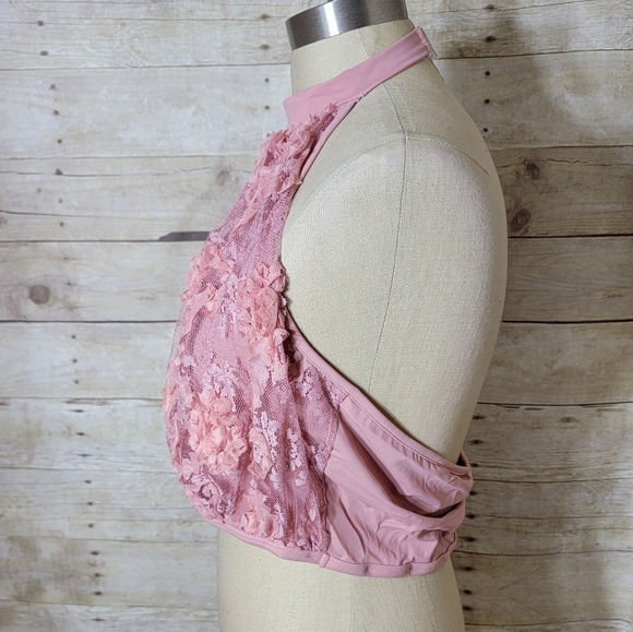 Alexandra collection pink crop top - Picture 2 of 4